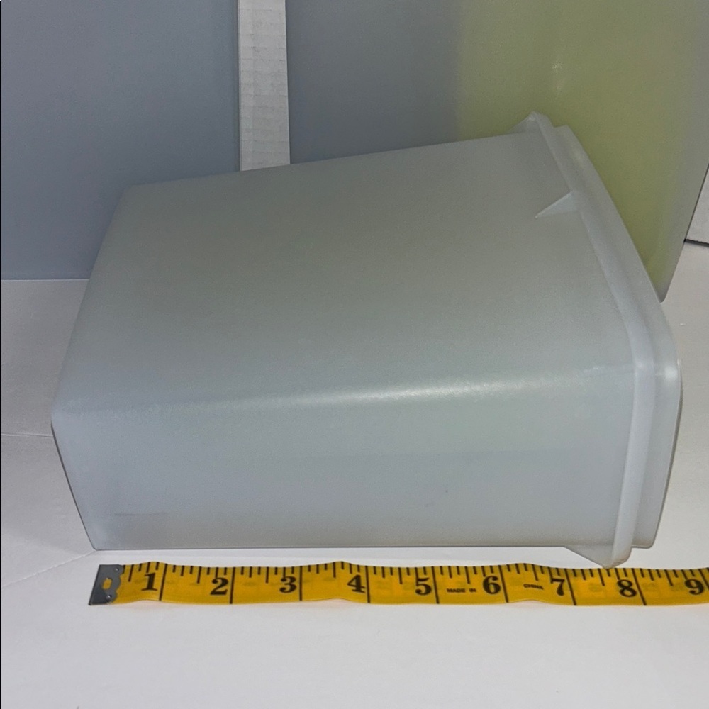 Tupperware Frosted Containers with Red and Green Lids - Picture 8 of 9